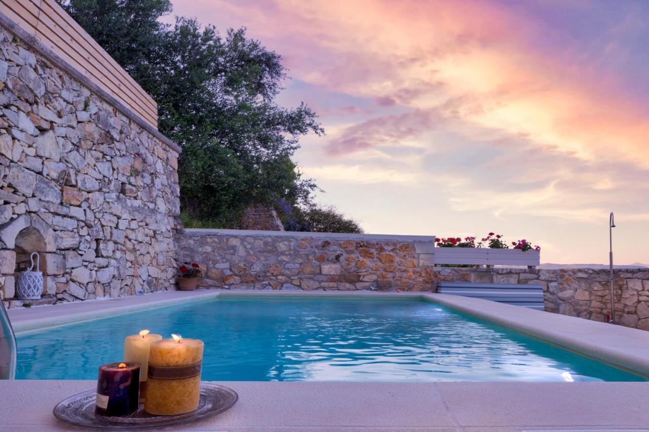 Olga'S Filoxenia - Villa Aladanos-Private Pool And Heated Jacuzzi Makhairoí Eksteriør billede